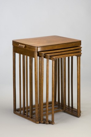 Set of nesting tables, Josef Hoffmann